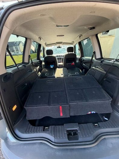Ford Galaxy 2011 7 Seater