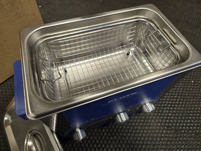 Ultrasonic cleaner