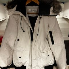 Kennet Cole bomber style jacket coat
