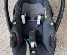 Maxi Cosi Pebble 360 Car Seat