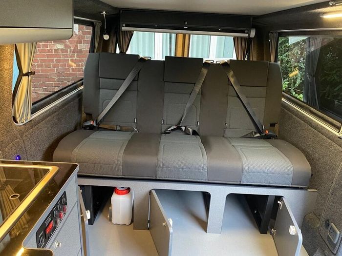 2017 VW Transporter T6 Campervan | Sleeps 4 |