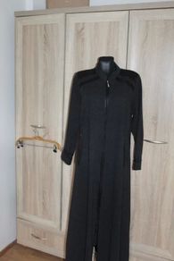 Has textil long zipped  dark grey coat size UK18 EU46 Perfect condition Postage included