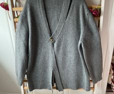 Zara size large funky cardigan one button opening