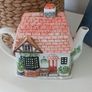 Annie Rowe Red Lion Teapot Image 3