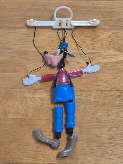 1970s Goofy Walt Disney Plastic String Puppet
