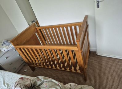 Childs cot