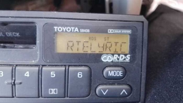 Toyota Vintage Single DIN RDS Radio Cassette Player 58406