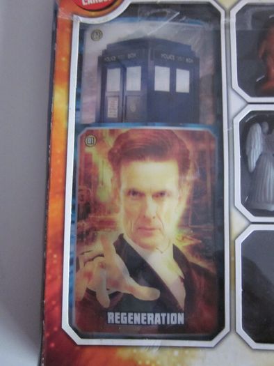 BBC Doctor Who Adventures Gift Set 10  monster figures and 2 collectable action cards