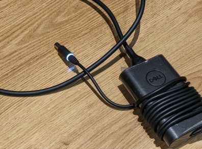 Dell 65W charger, 7.4x5.0 centerpin