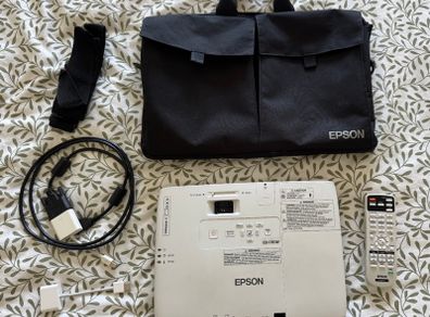 Epson EB-1761W Projector