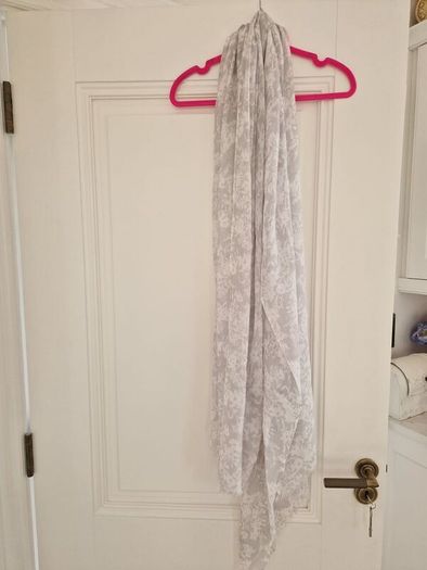 Ladies Scarf