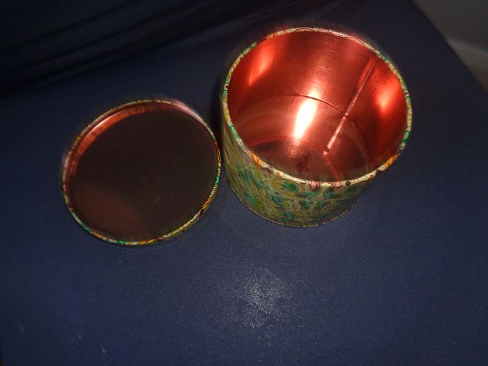 Vintage Tin for Sale