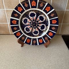 1128 a"Old Imari" pattern 11" Wall plate