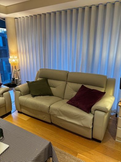 Leather reclinable couch