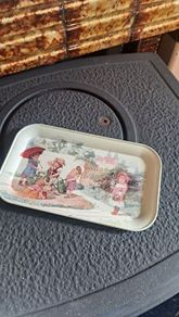 Tray