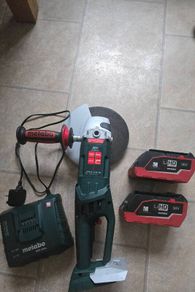 Angle grinder