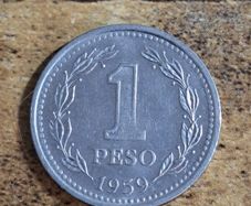 Argentina, 1 Peso 1959 Coin - free standard postage