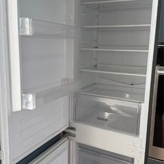 whirlpool integrated fridge freezer