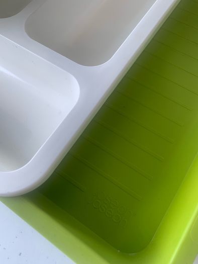Dish rack and cutlery drawer