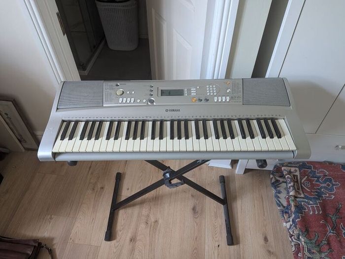 Yamaha Keyboard