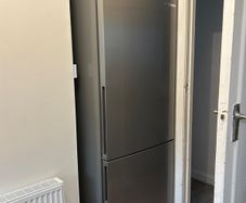 Bosch Free-standing Fridge Freezer New