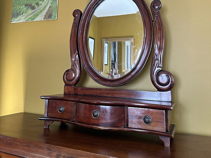Solid Mahogany Chest of Drawers with Mirror
