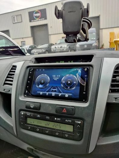 Toyota Hilux Android CarPlay Radio