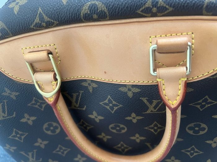 Louis Vuitton Deauville MM Vintage handbag