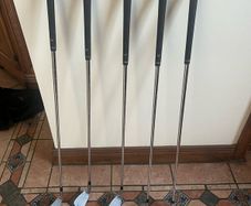 Set of golf irons