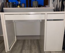 Micke Ikea desk