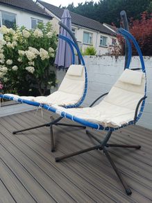 Hanging sun loungers