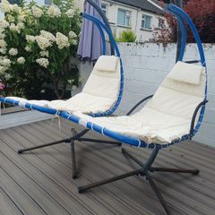 Hanging sun loungers