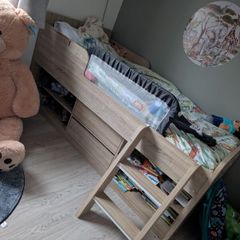 Mid sleeper bed