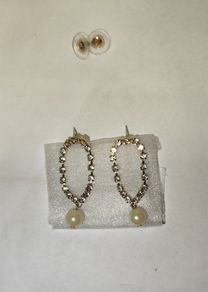 Silver pearl earrings