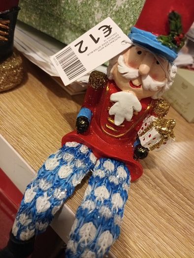 Sotting nutcracker christmas decoration