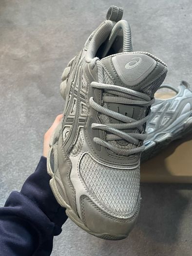 ASIC gel nyc grey