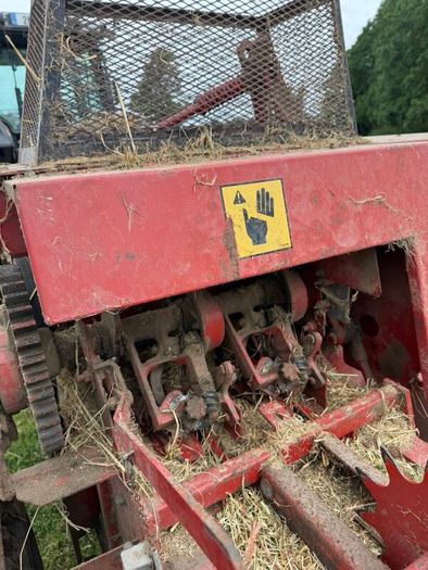 Square baler