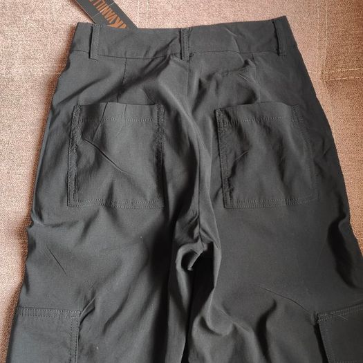 BNWT Wide leg pocket Cargo pants, size 8 PINK VANILLA