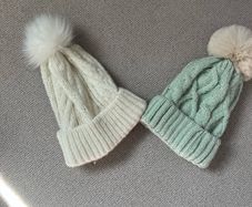 CreamCable Bobble Hat