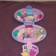 1995 Bluebird Polly Pocket Unicorn Meadow set