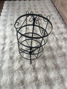 earring stand