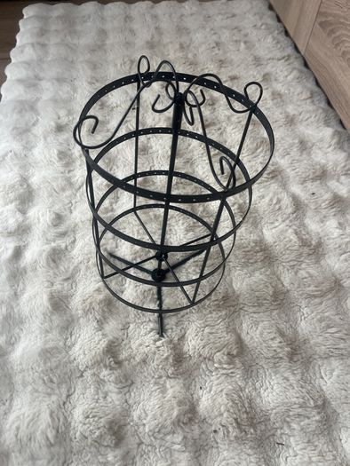 earring stand
