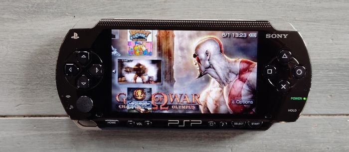 Psp 1004 MODDED 64gb 40 psp games on unit Original Battery