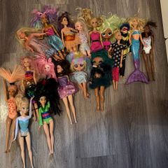 Barbie's dolls and more, aeroplane, clothes, car, wardrobe