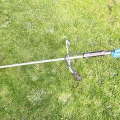 Makita grass trimmer