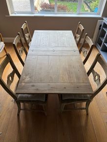 Loaf Extendable Oak Dining Table & 6 Chairs