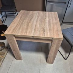 Dining table and 4 chairs