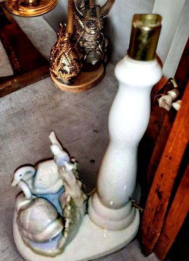 Lovely lamp with swans
