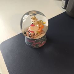 Xmas snow globe