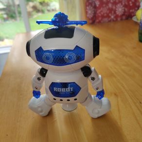 Dancing & Singing Robot